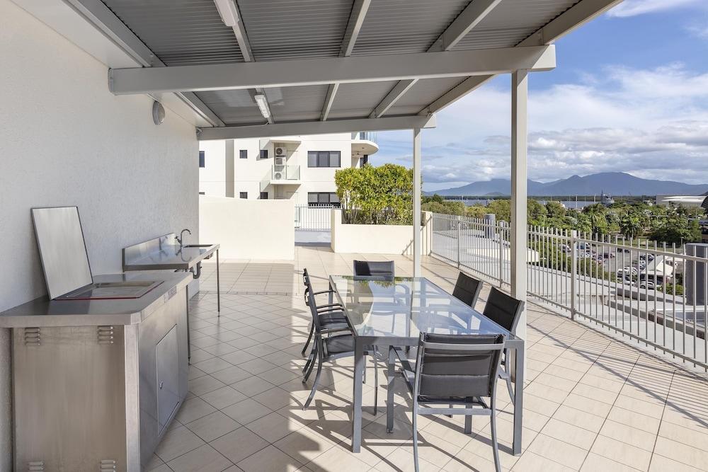 Park Regis City Quays Cairns Extérieur photo